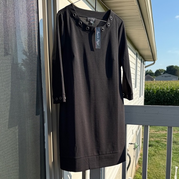 Charlie Paige Elegant Black Dress with Eyelet Details - Picture 3 of 7